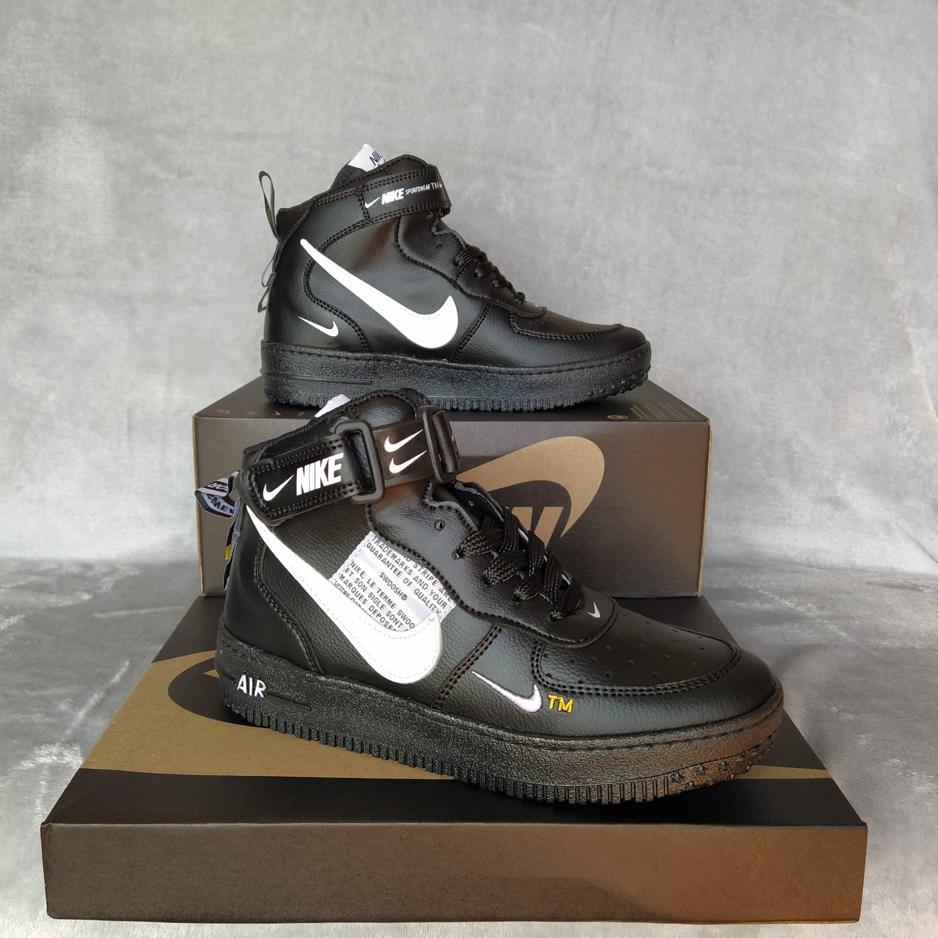 Bota 2024 nike preta